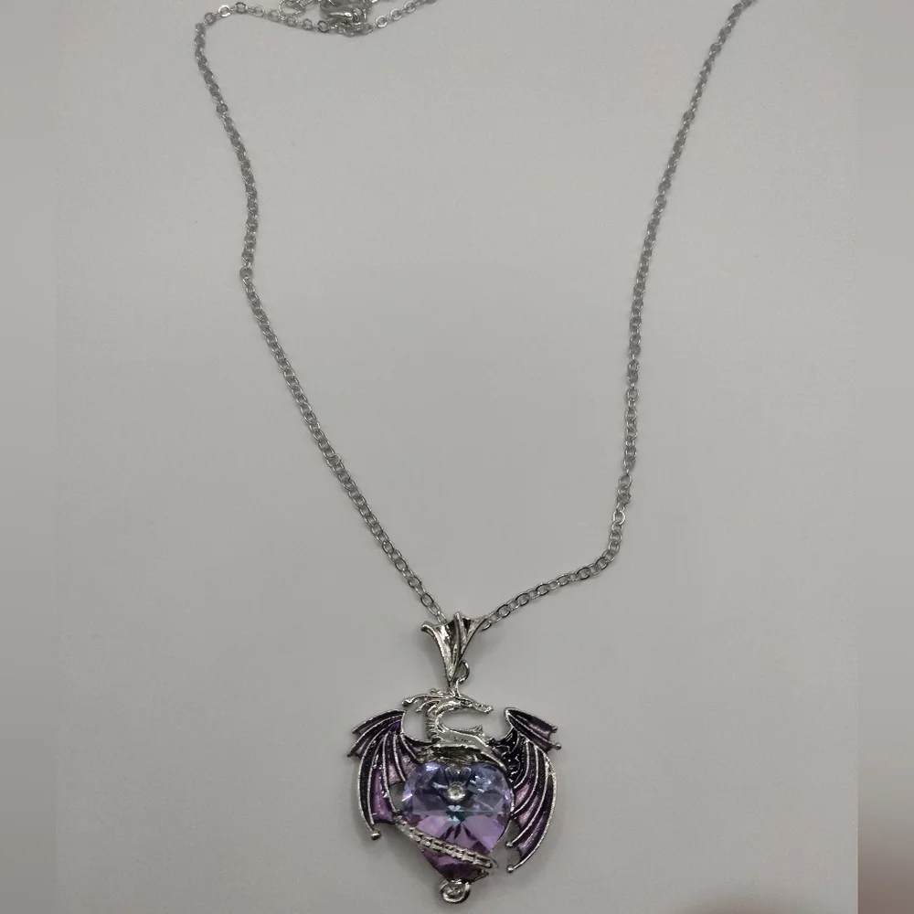 Dragon and Heart Gem - Purple - Picture 3 of 7